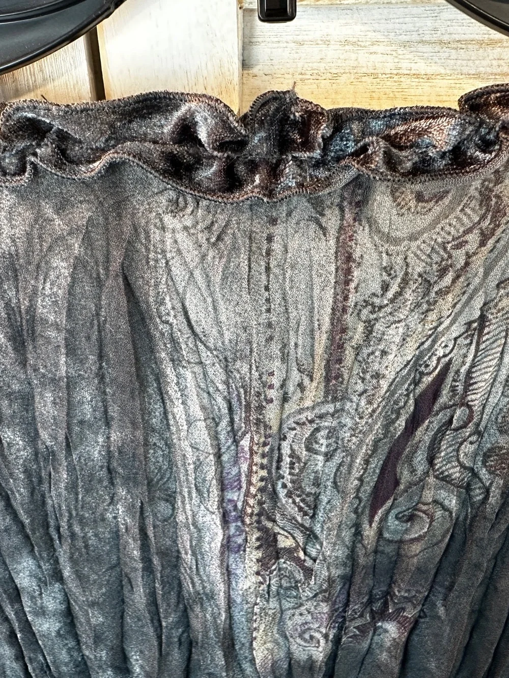 Vintage  Crinkle Ruffled Sheer Gray & Purple Paisley Long Bell sleeve top XL Y2K - Picture 12 of 12